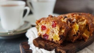 كيكة الفاكهة والجوز