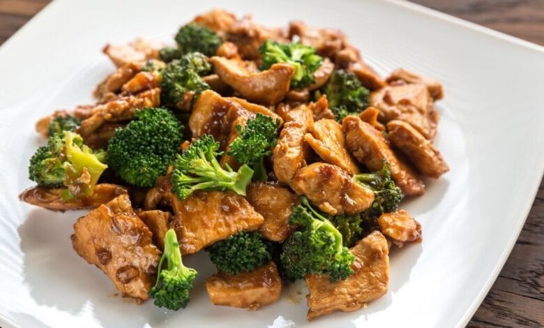 دجاج بوربون مع البروكلي