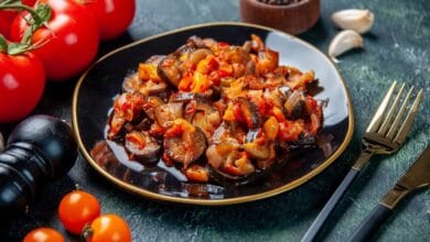 وصفة اليوم من "صحتي بصحني" مع هدى منذر ... "مسقعة الباذنجان اللبنانية"