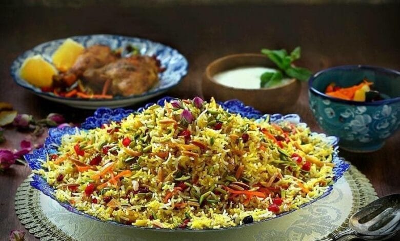 طبق المشخول الإيراني