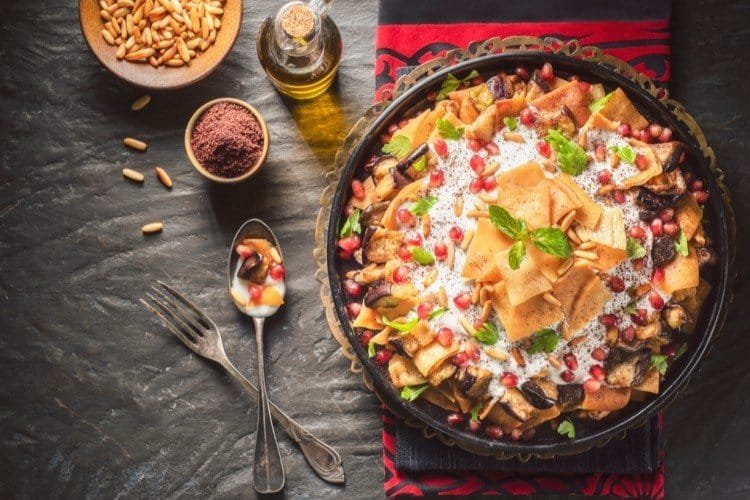 وصفة اليوم من "صحتي بصحني" ... "فتة الباذبجان المشوي"