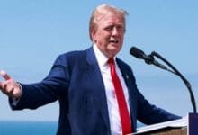 ترامب بكفيكم