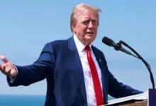 ترامب بكفيكم