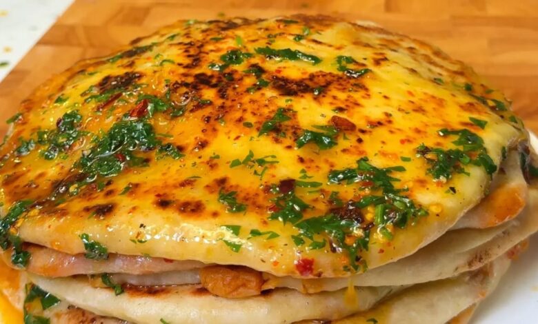 فطيرة البطاط والجبن بالمقلاة