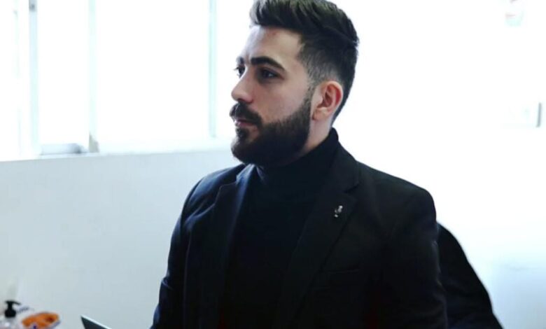 فراس القاضي: رئيس تحرير موقع بِكَفّيكم ومدرب في المجال الإعلامي